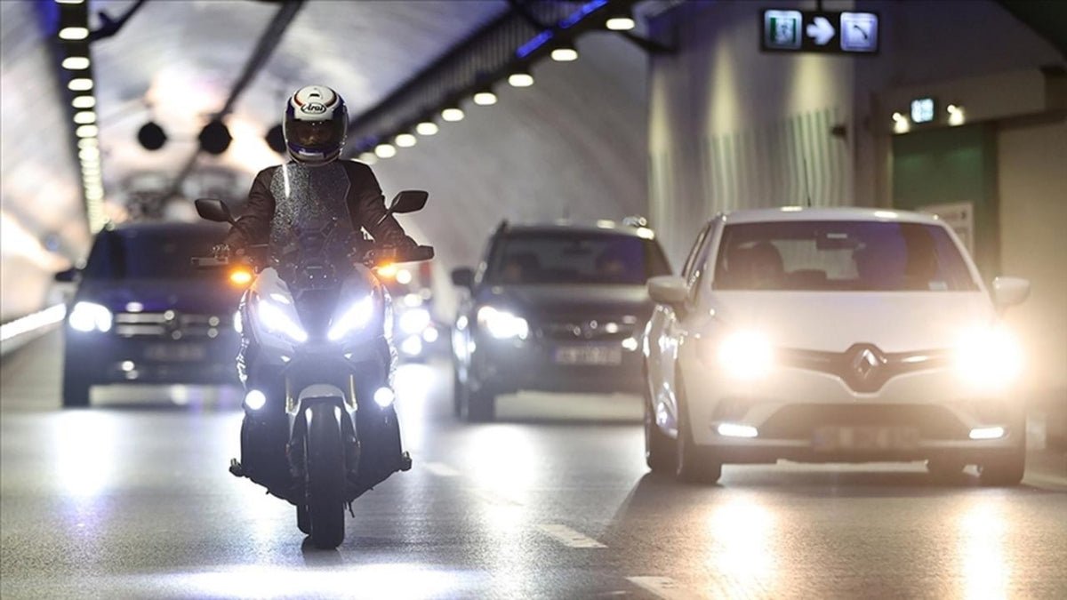 City Rides: Why Bikes Beat Cars - 6KIOM