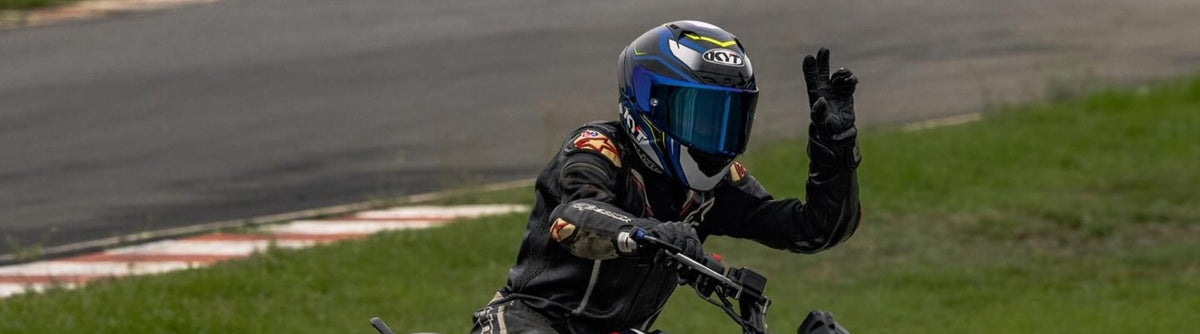Touring Helmets - 6KIOM