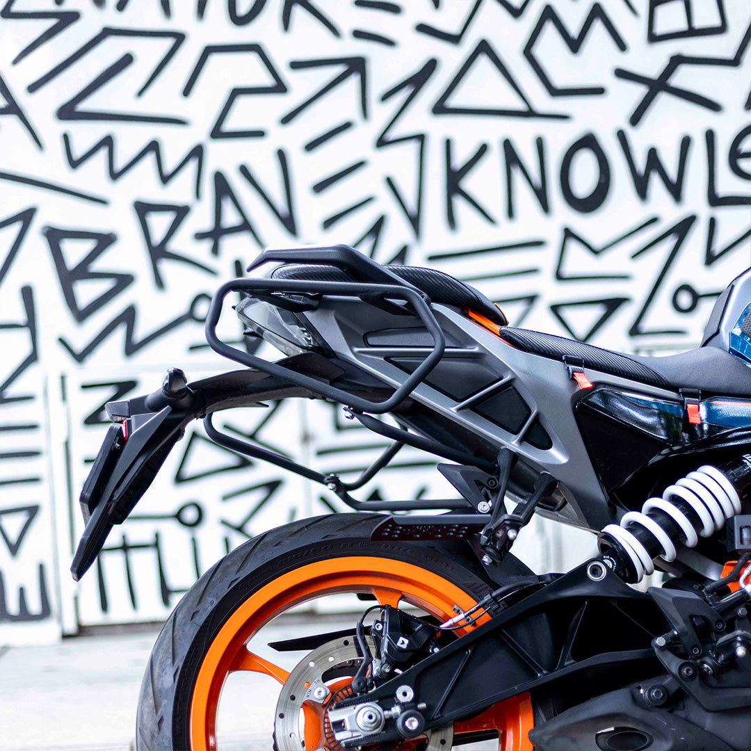 Secure your saddle with HYPERRIDER KTM Duke Gen3 saddle stay