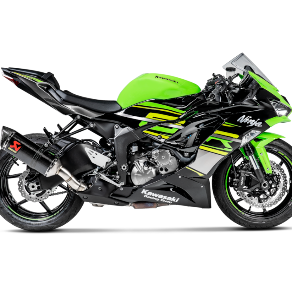 Kawasaki Ninja ZX-6R Akrapovič Slip-On Line Carbon Exhaust side view with carbon-fibre heat shield | 6KIOM