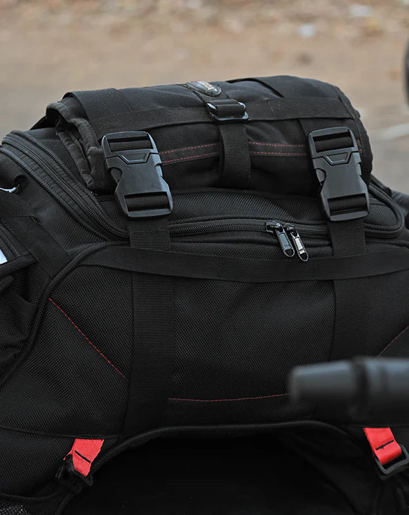 Built in Compression Straps