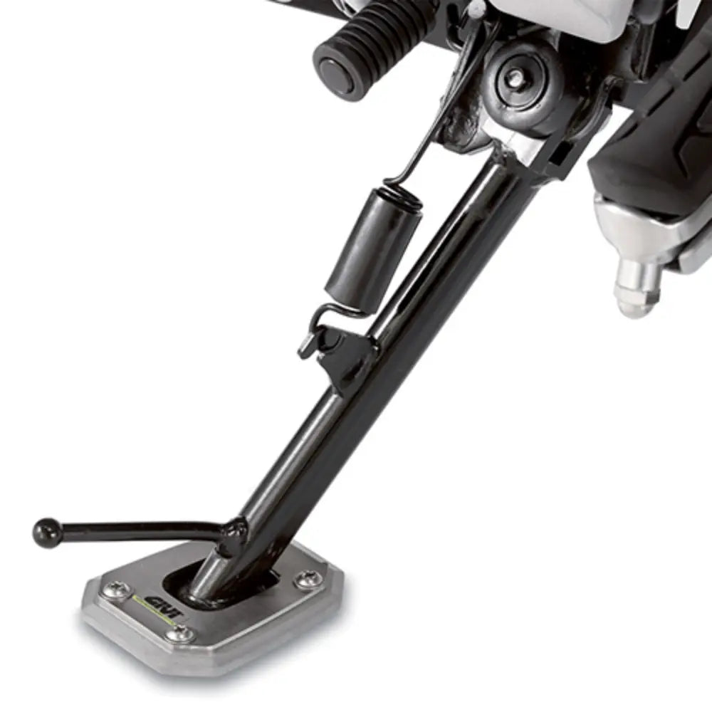 The GIVI ES1111 side stand enlarger is designed specifically for the Honda XL750 Transalp E-Clutch (2026).