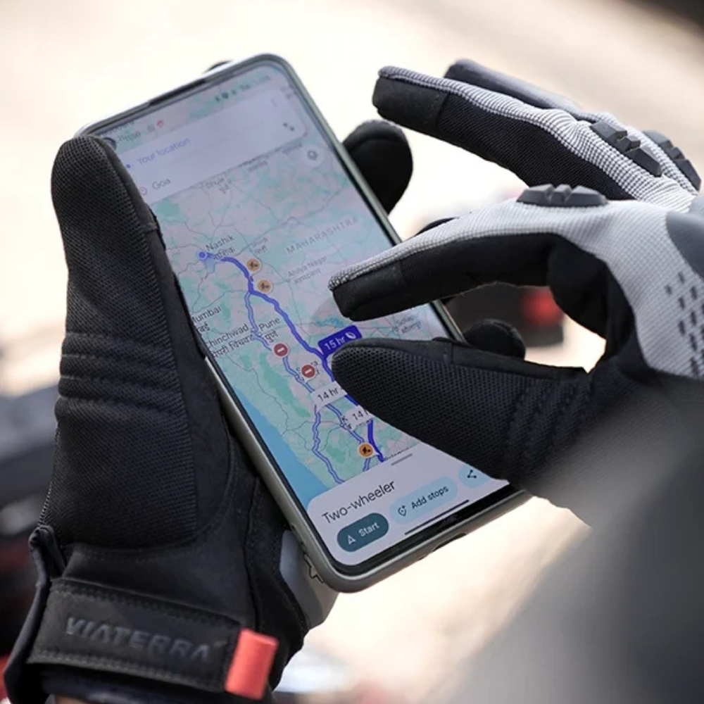 Viaterra Miller grey riding glove with touchscreen-compatible fingertips
