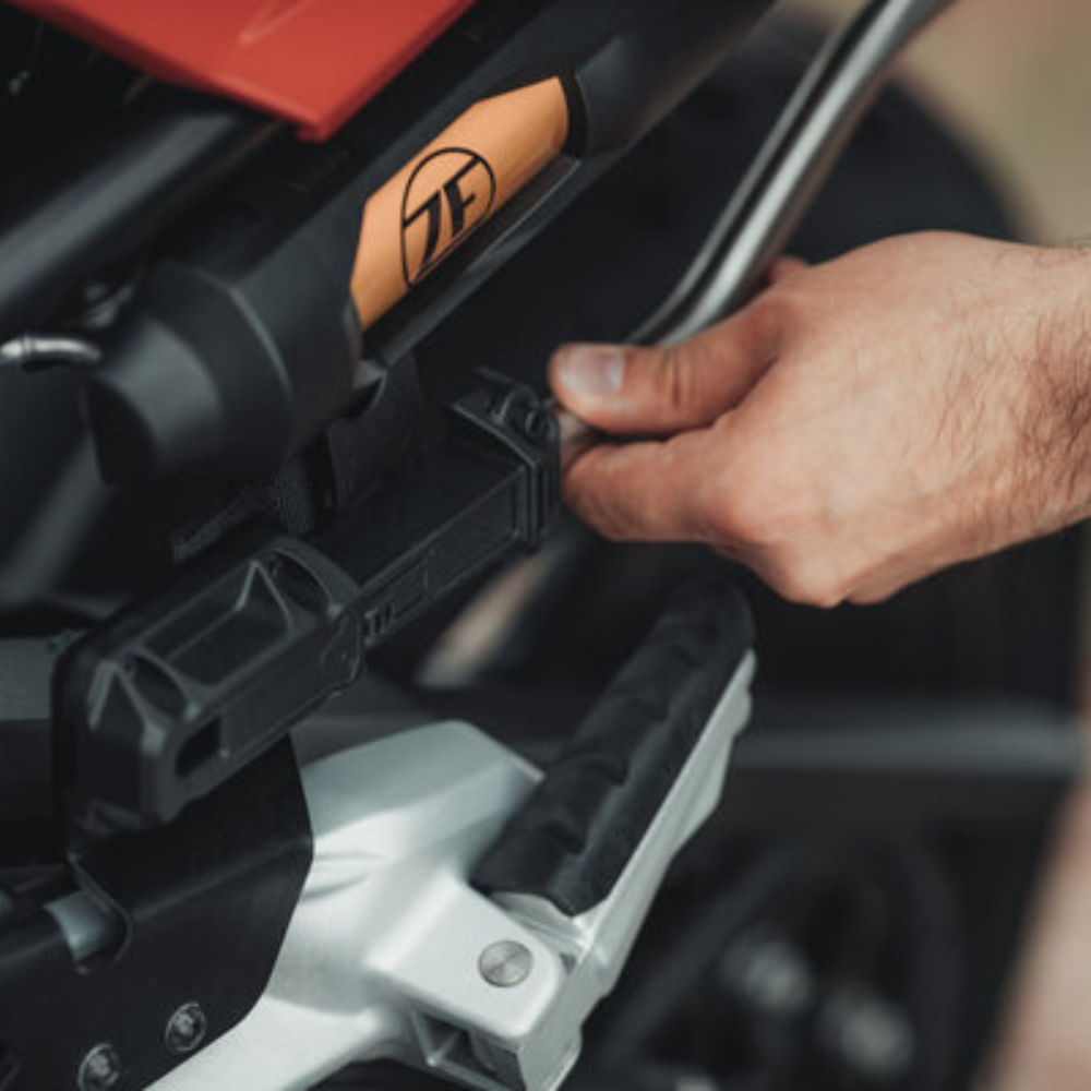 Triumph Daytona 660 Blaze Saddlebag Mounts – SW-Motech