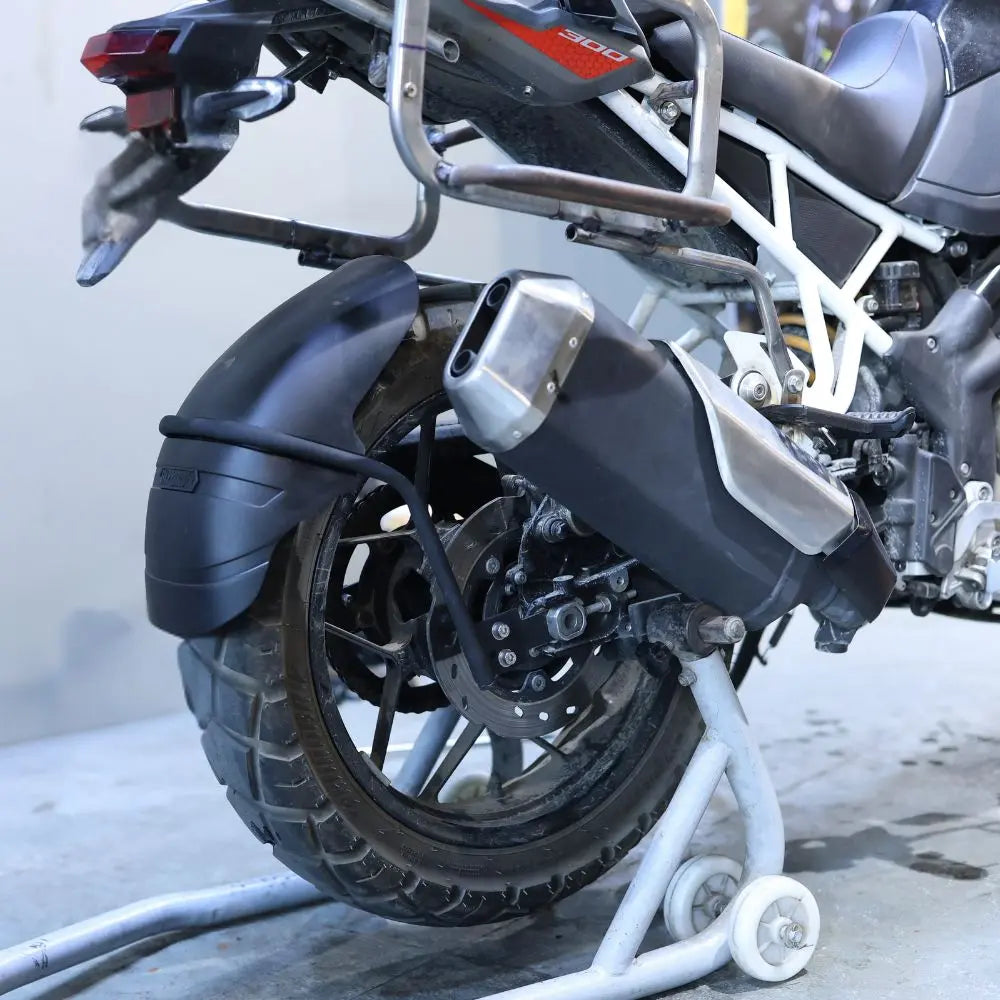 TVS Apache RTX 300 Tyre Hugger - Hyperrider