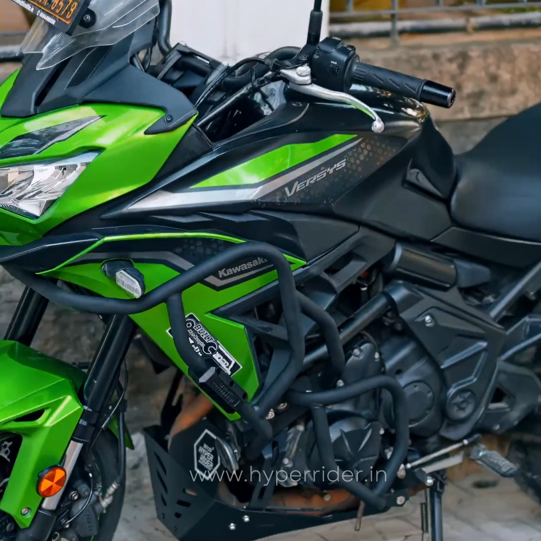 Heavy-duty crash guard installed on Kawasaki Versys 650