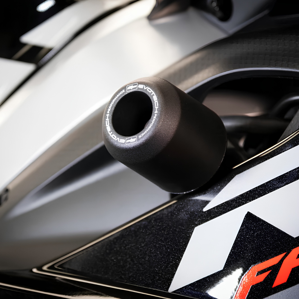 Aprilia RS 660 2025+ crash protection frame sliders by Evotech Performance