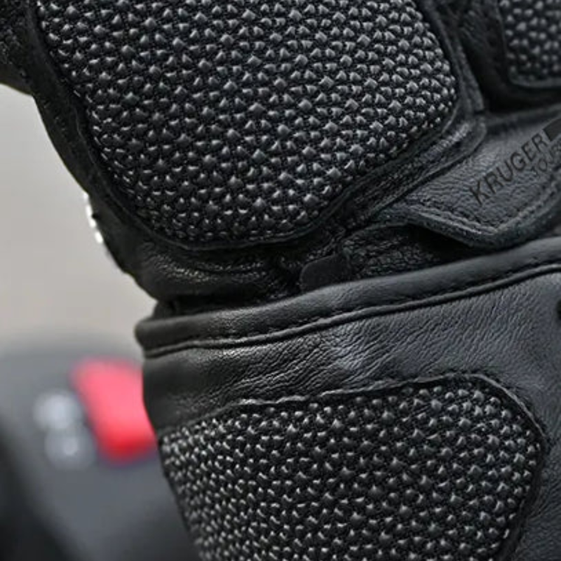 Dual Velcro Closure