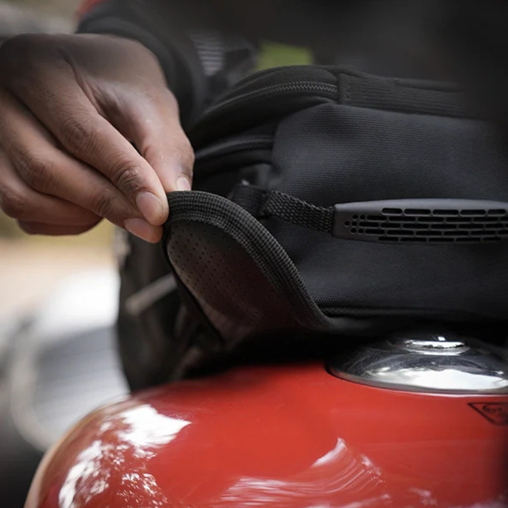 Viaterra ACE Magnetic Motorcycle Tank Bag