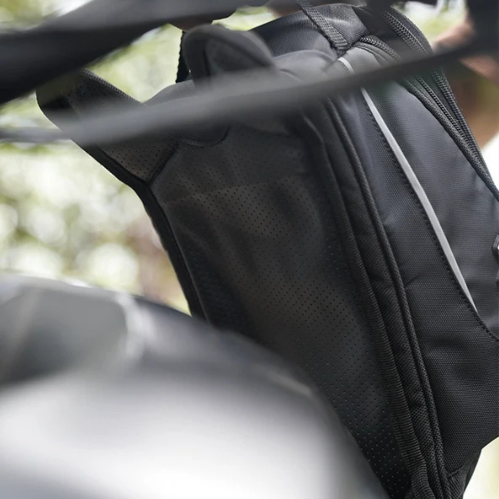 Viaterra ACE Universal Motorcycle Tank Bag (Strap Based)
