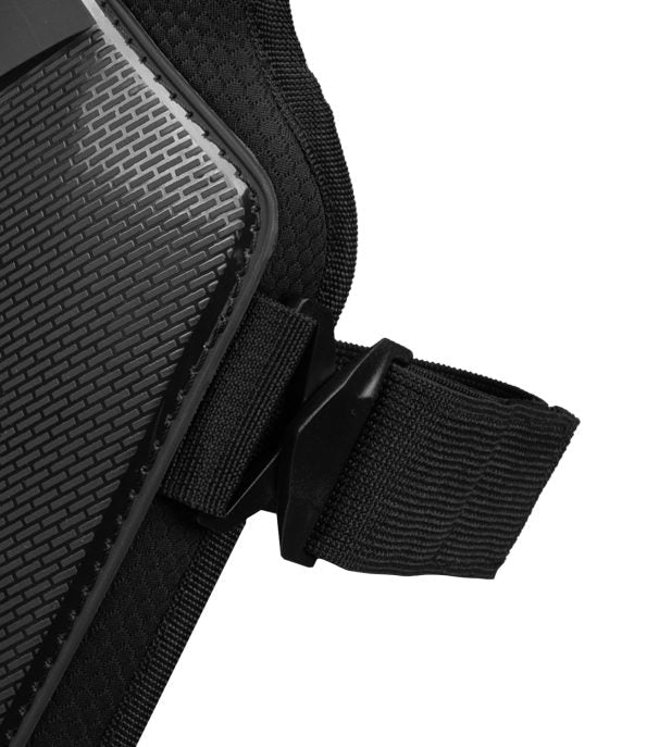 Cramster Rage Bionic Knee Guard - 6KIOMProtectors