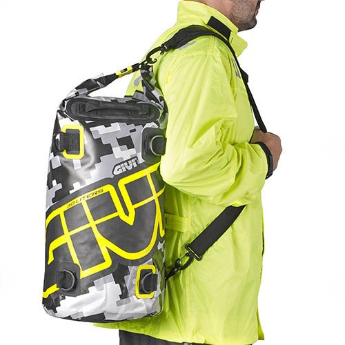 GIVI EA114 30L Waterproof Tail Bag - 6KIOMLuggage