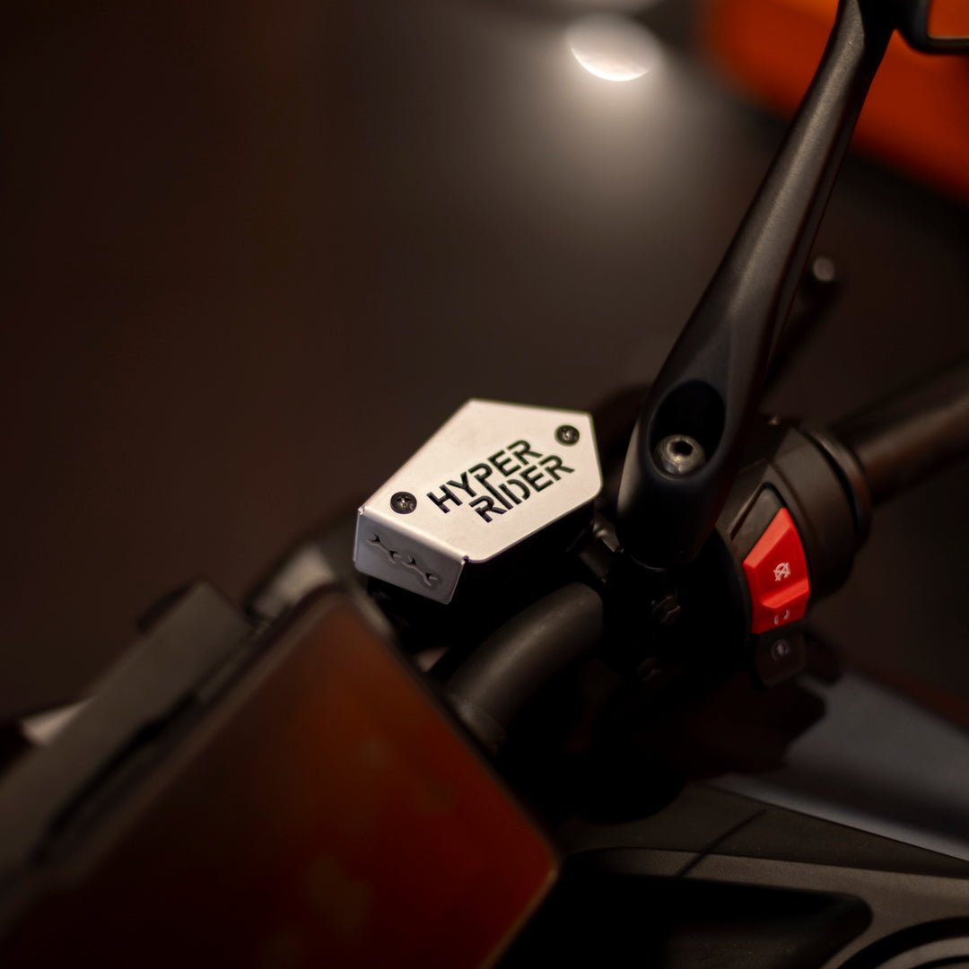 Hyperrider Front Fluid Reservoir Cap (Silver) for KTM DUKE 390 Gen 3 - 6KIOMReservoir Cap