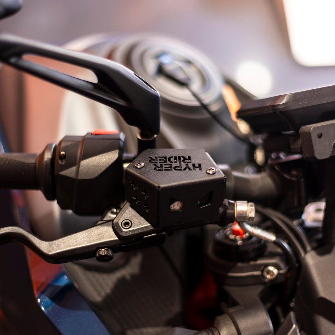 Hyperrider Front Reservoir Cap (Black) for Husqvarna Svartpilen (2024) & KTM Duke 390 Gen 3 - 6KIOMReservoir Cap