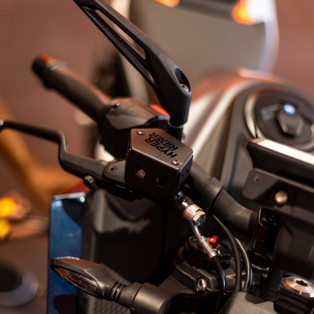Hyperrider Front Reservoir Cap (Black) for Husqvarna Svartpilen (2024) & KTM Duke 390 Gen 3 - 6KIOMReservoir Cap