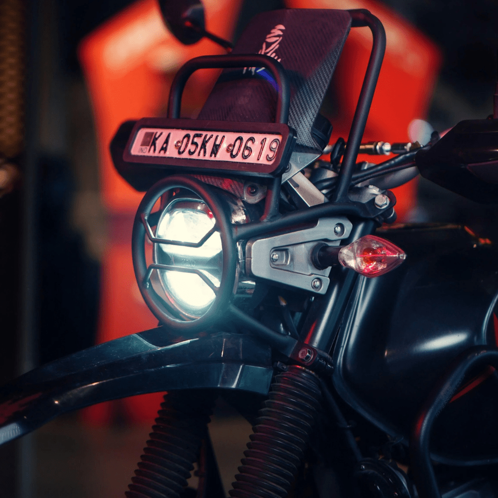 Hyperrider Headlight Grill & GPS Mount for Hero Xpulse 200 (BS4/BS6) - 6KIOMHeadlight Grill