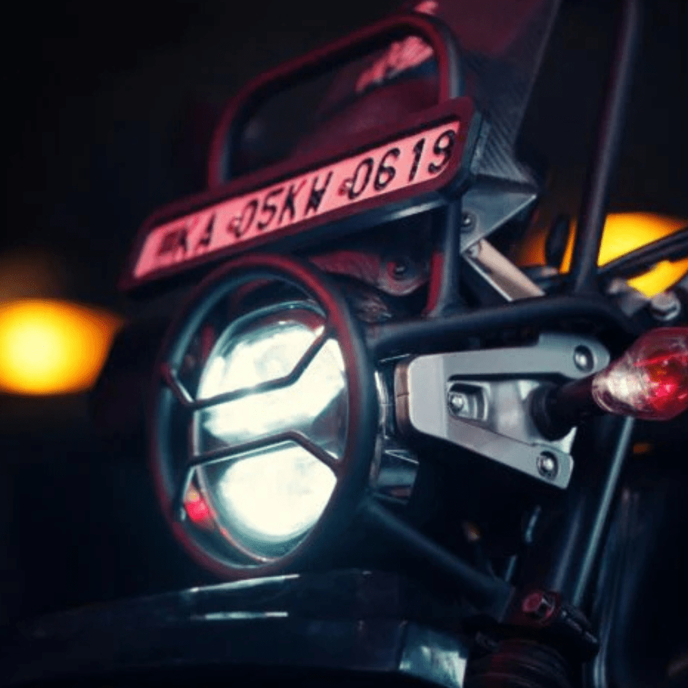 Hyperrider Headlight Grill & GPS Mount for Hero Xpulse 200 (BS4/BS6) - 6KIOMHeadlight Grill