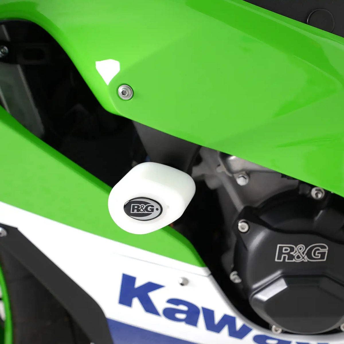 R&G Frame Sliders – Aero Style Kawasaki ZX - 10R (2011–2025) & ZX - 10RR (2021–2025) - 6KIOMFrame Slider