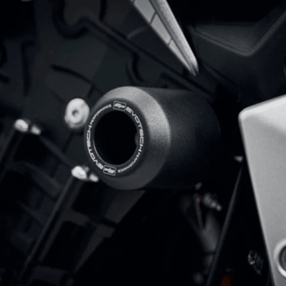 Triumph Street Triple 765 RS 2023+ Crash Protection – Evotech Performance - 6KIOMFrame Slider