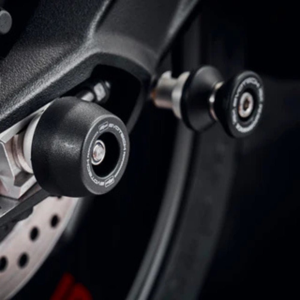 Triumph Street Triple 765 RS 2023+ Rear Spindle Bobbins – Evotech Performance - 6KIOMSpool Sliders