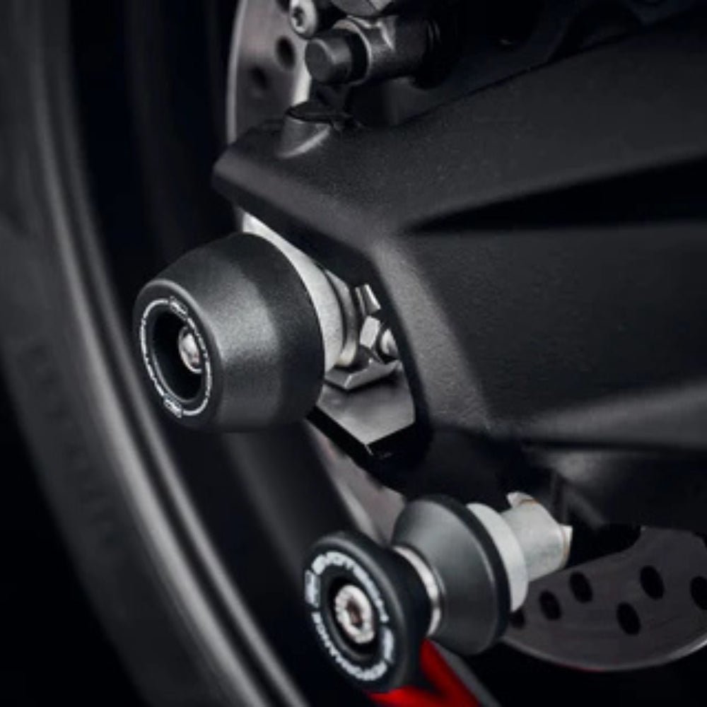 Triumph Street Triple 765 RS 2023+ Rear Spindle Bobbins – Evotech Performance - 6KIOMSpool Sliders